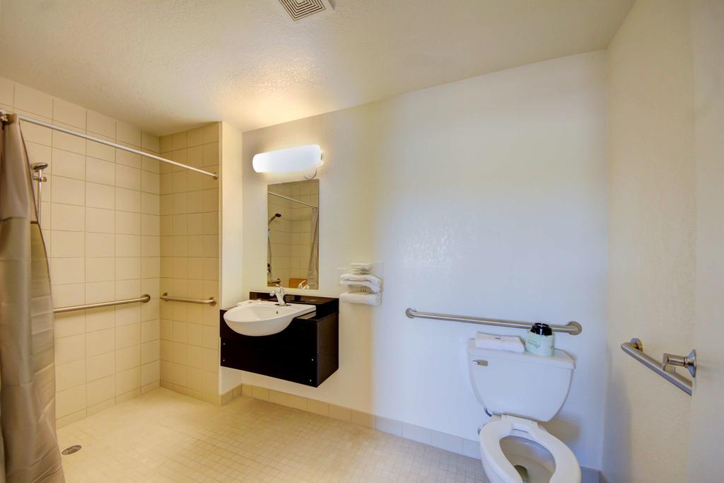 Motel Americas Best Value 2*